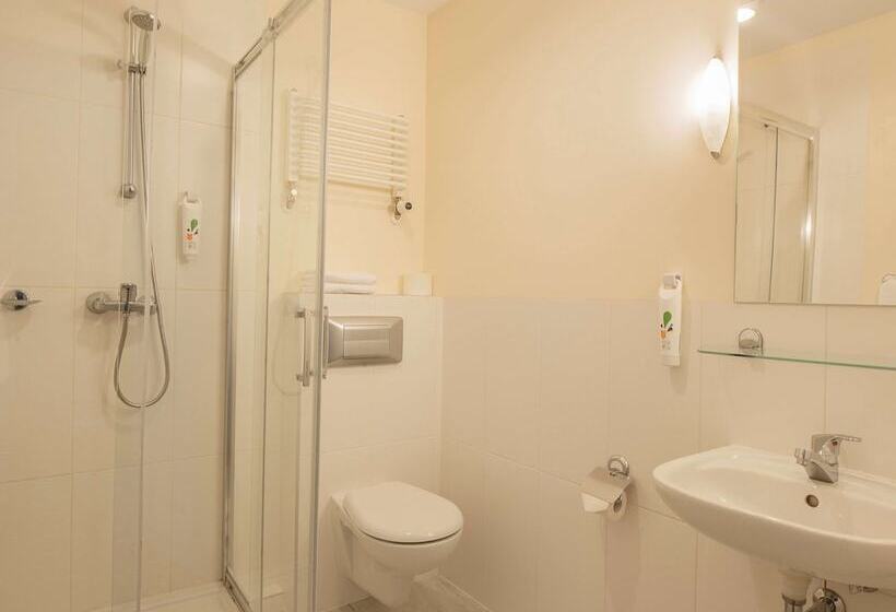 スタンダードルーム, Ibis Styles Warszawa West