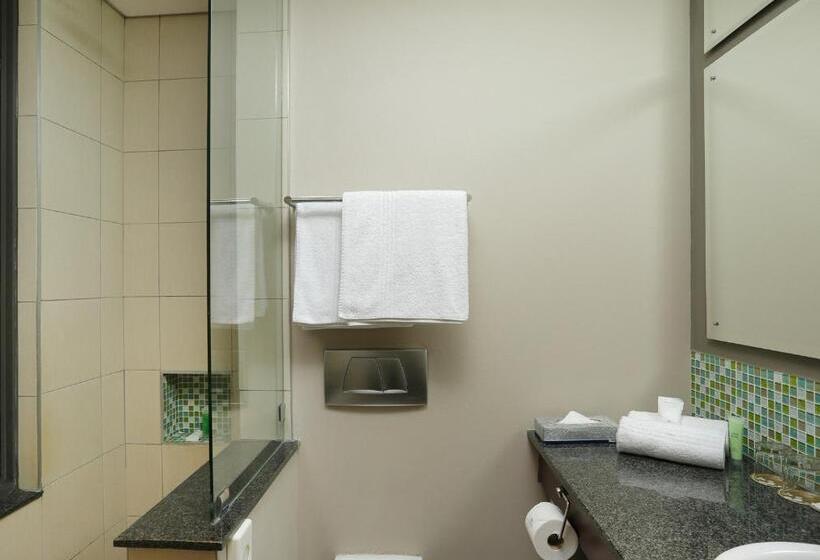 Номер Стандарт, Peermont Metcourt At Umfolozi Empangeni