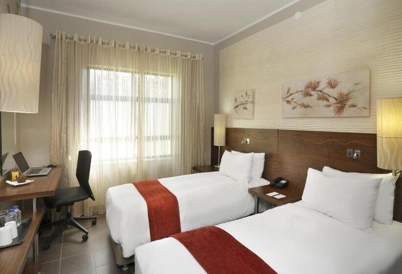 Классический Номер, Peermont Metcourt At Umfolozi Empangeni