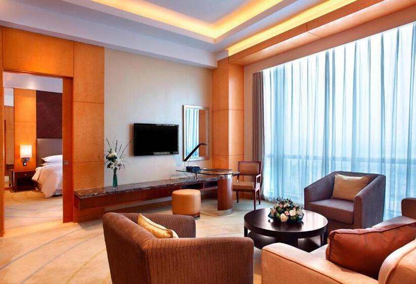 Люкс Клуб, Sheraton Jinzhou