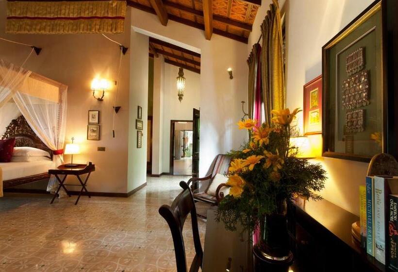 سوییت با چشم‌انداز دریا, Reef Villa