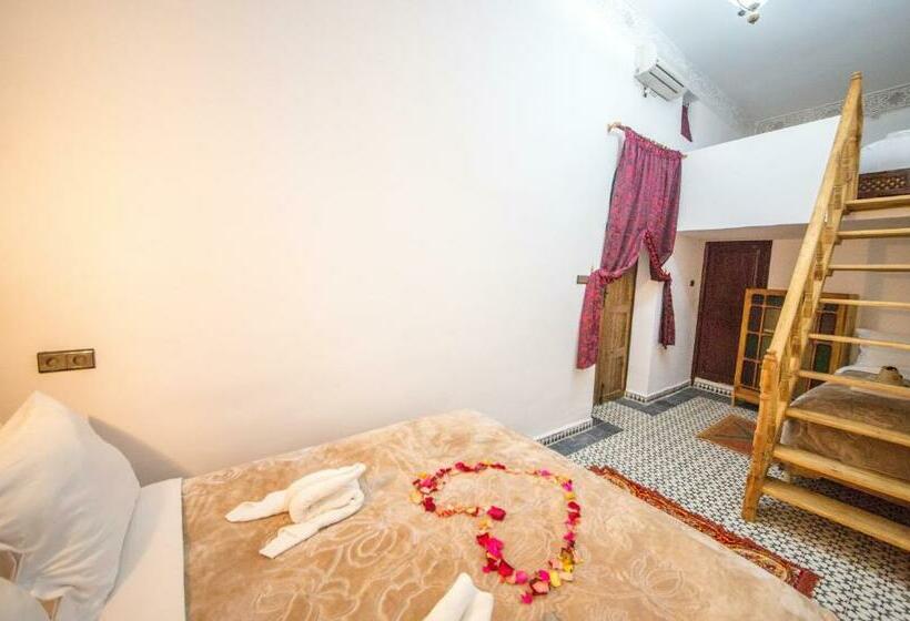سوییت خانوادگی, Riad Fes Basma
