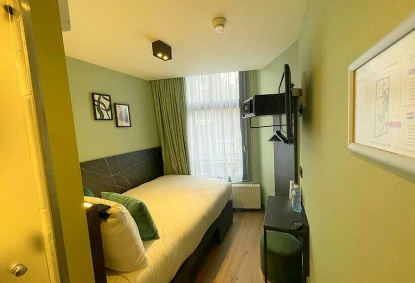 Quarto Basic, Ciao Papa Hotel Amsterdam Central Station