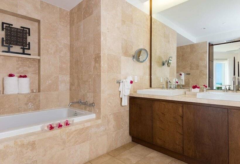 سوئیت دلوکس 3 خوابه, West Bay Club
