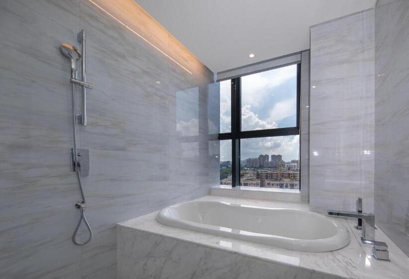 Люкс Повышенной Комфортности, Ramada Encore By Wyndham Dongguan East