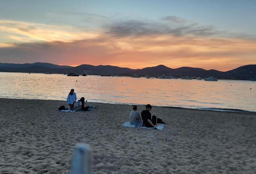 스탠다드 4인용 룸 공용 욕실, Villa Playa Del Sol   B1e1
