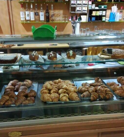 اتاق استاندارد سه نفره, La Via Del Mare