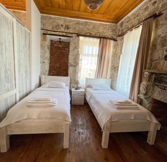 디럭스 4인 룸, Alacati Cadde Otel