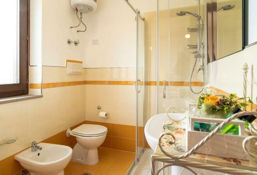 マウンテンビュースタンダードルーム, Il Maestrale B&b