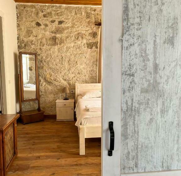 디럭스 4인 룸, Alacati Cadde Otel