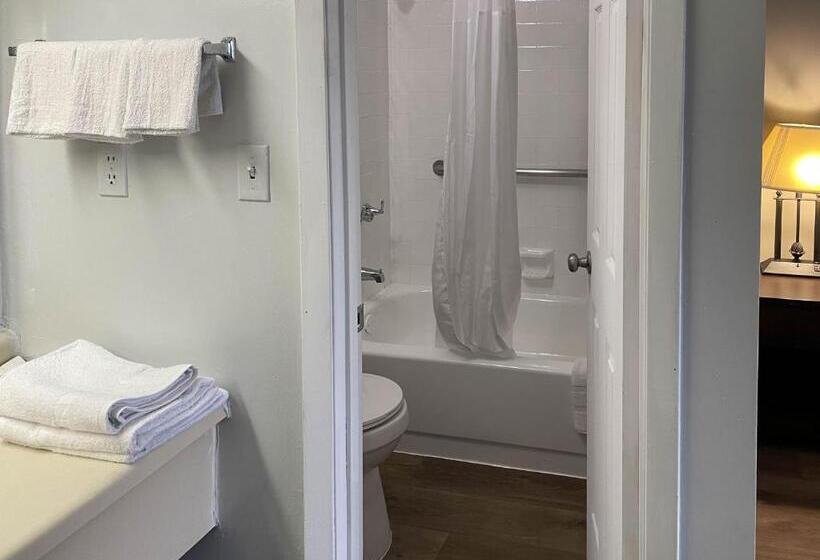 Номер Стандарт, Suites Wytheville Va