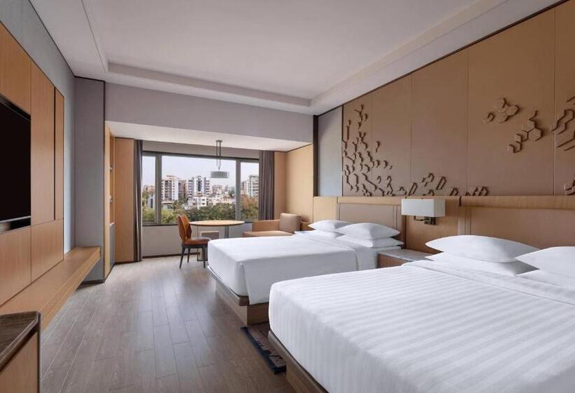 اتاق استاندارد, Surat Marriott
