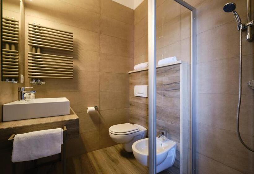 Apartamento Superior 1 Dormitório, Villaggio Turistico Lugana Marina