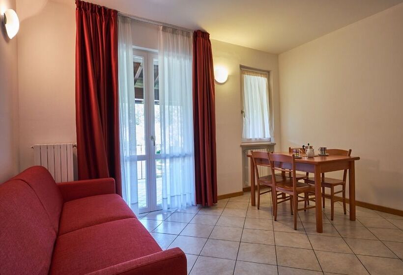 Apartamento 1 Dormitório, Villaggio Turistico Lugana Marina