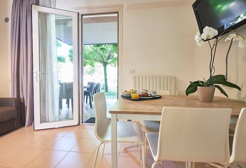 Apartamento 1 Dormitório, Villaggio Turistico Lugana Marina
