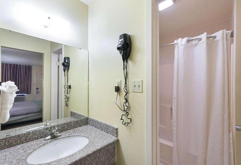 Номер Deluxe, Motel 6livingston, Tx