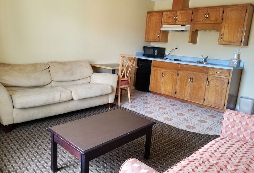 Люкс Семейный 2 Спальни, Royal Inn  Anniston