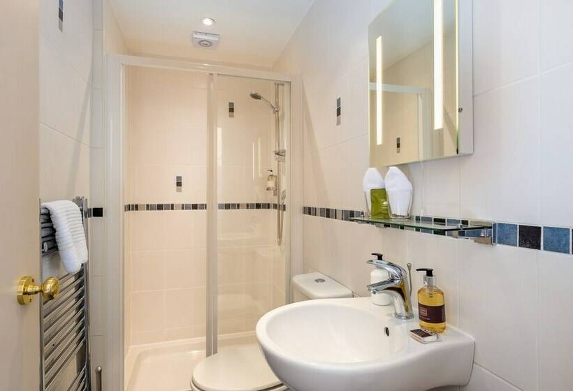 اتاق استاندارد, 2 Cambridge Villas