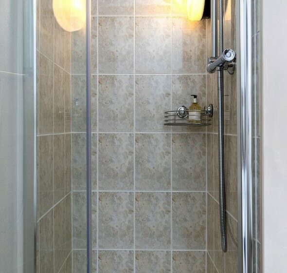 اتاق استاندارد, 2 Cambridge Villas