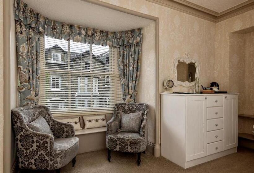 اتاق لوکس, 2 Cambridge Villas