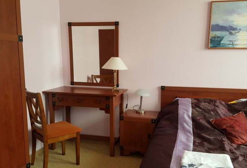 2 Bedroom Deluxe Apartment Sea View, Willa Kliper