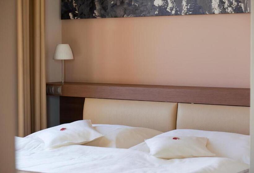Номер Стандарт, Grund Resort Golf And Ski