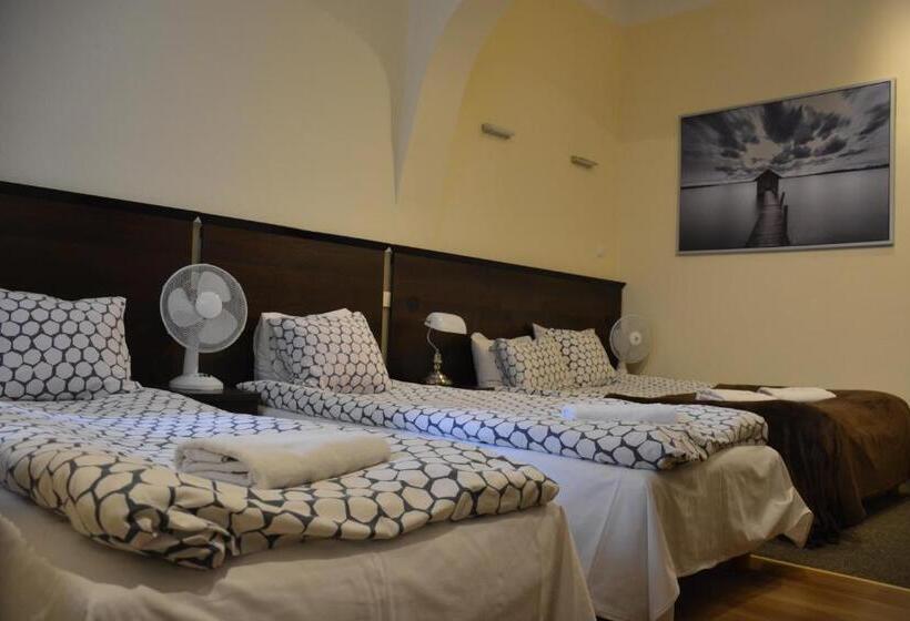 Quarto Familiar, Residence B&b La Fontaine Apart