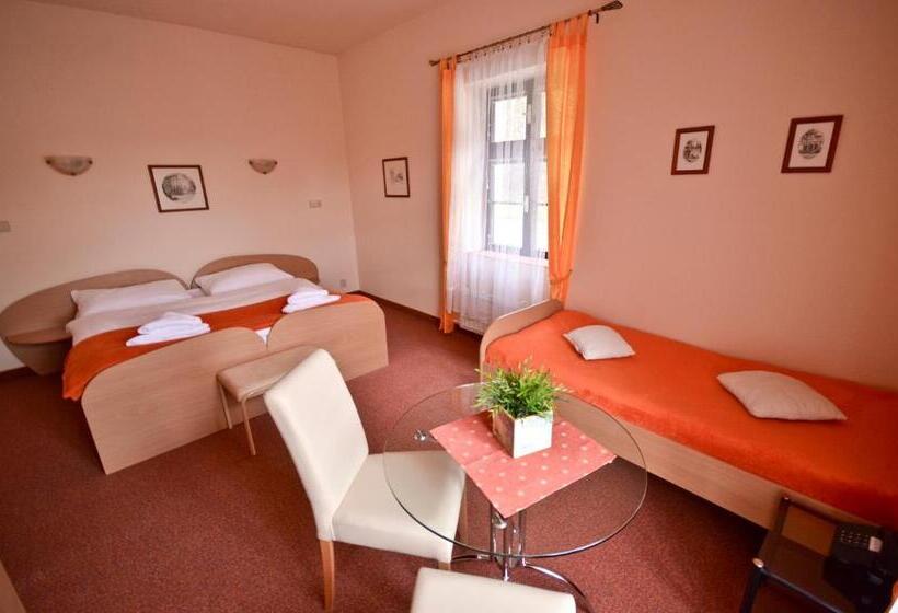 Апартаменты 1 Спальня, Paradies