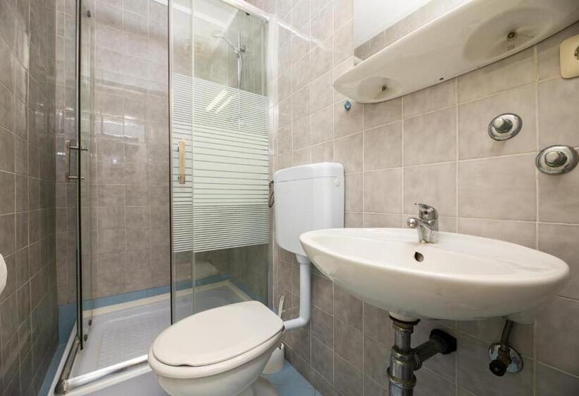 Номер Стандарт, Meliores Rooms & Restaurant