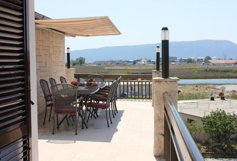 اتاق استاندارد سه نفره, Guesthouse San Antonio