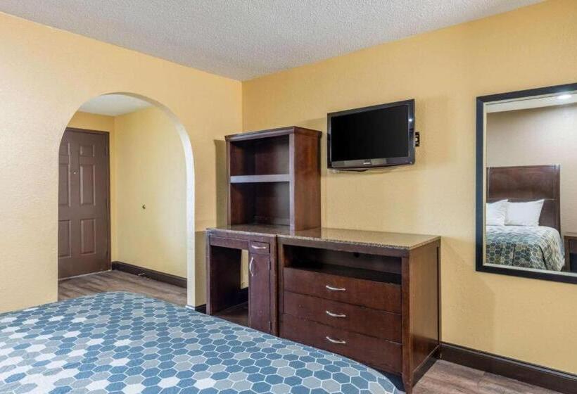キングサイズベッドのスイートルーム, Southern Inn And Suites
