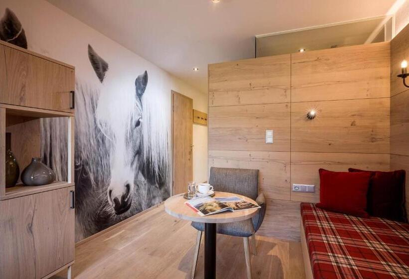 Quarto Deluxe com Sacada, Haflingerhof