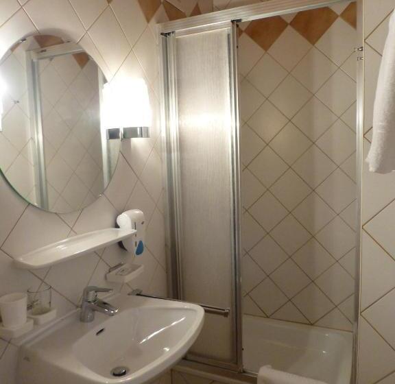 Quarto Estandar Individual, Puttererseehof