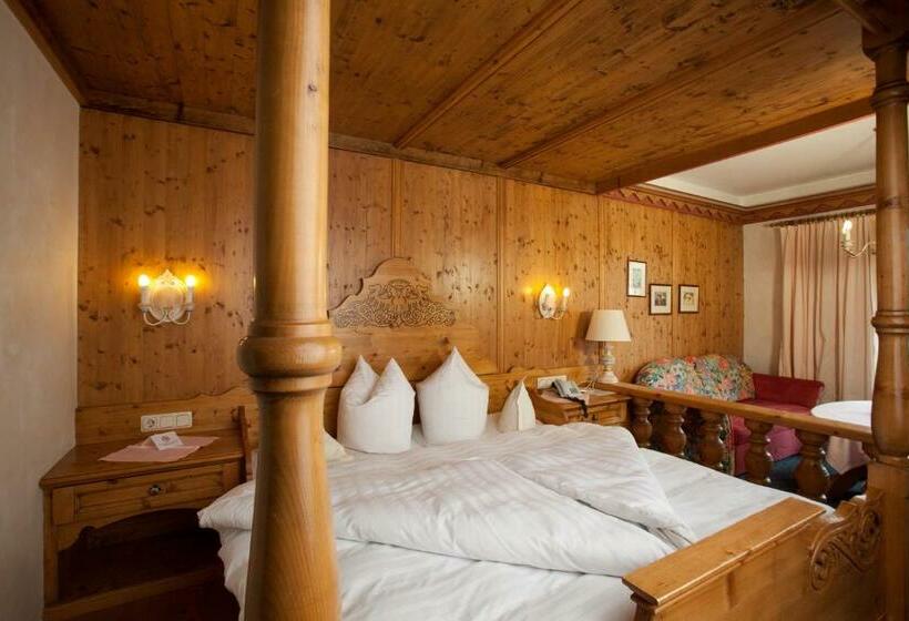 Номер Deluxe с Балконом, Das Traditionshotel Schwarzer Adler
