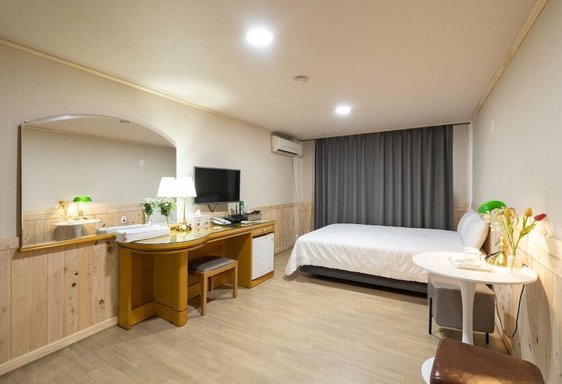 Номер Стандарт, New Jeju