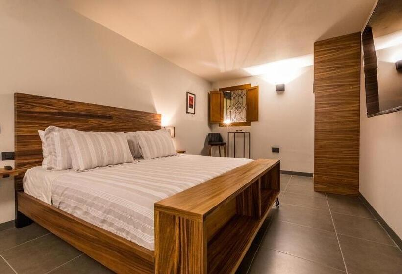 اتاق لوکس با تخت بزرگ, Casa Olié