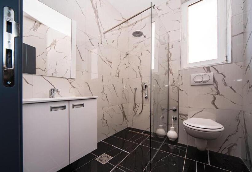 اتاق لوکس با چشم‌انداز دریا, David Lux Beach Rooms