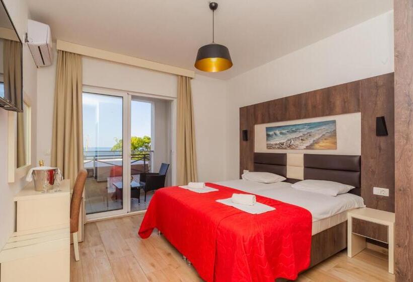 اتاق لوکس با چشم‌انداز دریا, David Lux Beach Rooms
