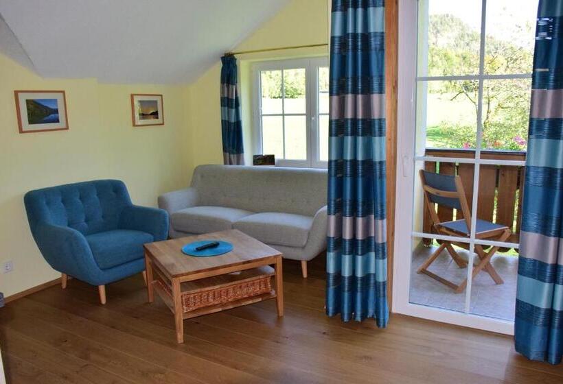 2 Bedrooms Apartment Lake View, Pension Hohenau