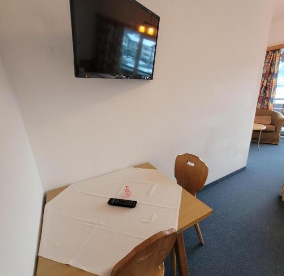 اتاق استاندارد سه نفره, Ferienhotel Alpenhof