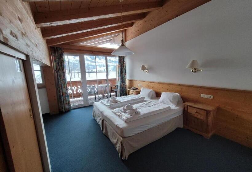 سوئیت جونیور خانوادگی, Ferienhotel Alpenhof