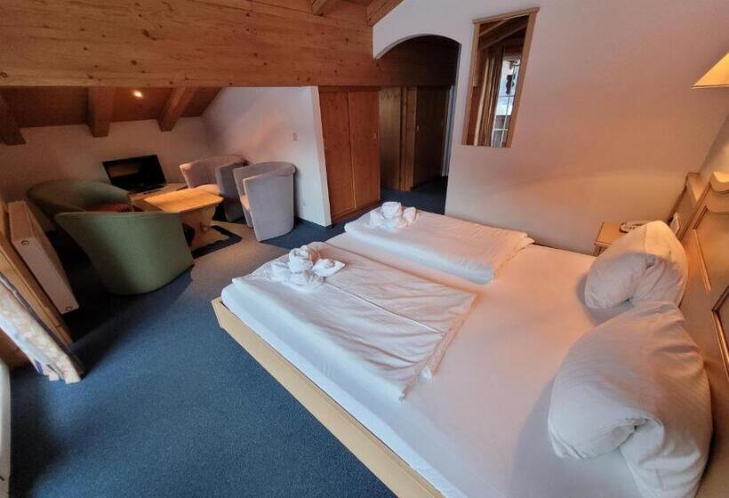 سوییت خانوادگی, Ferienhotel Alpenhof