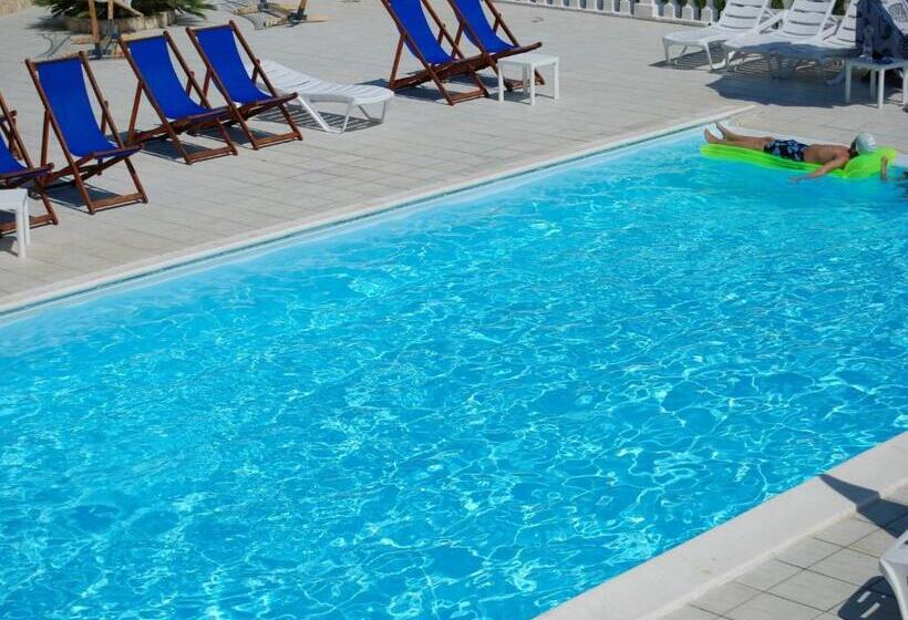 شقة غرفة واحدة, Althea Village Residence