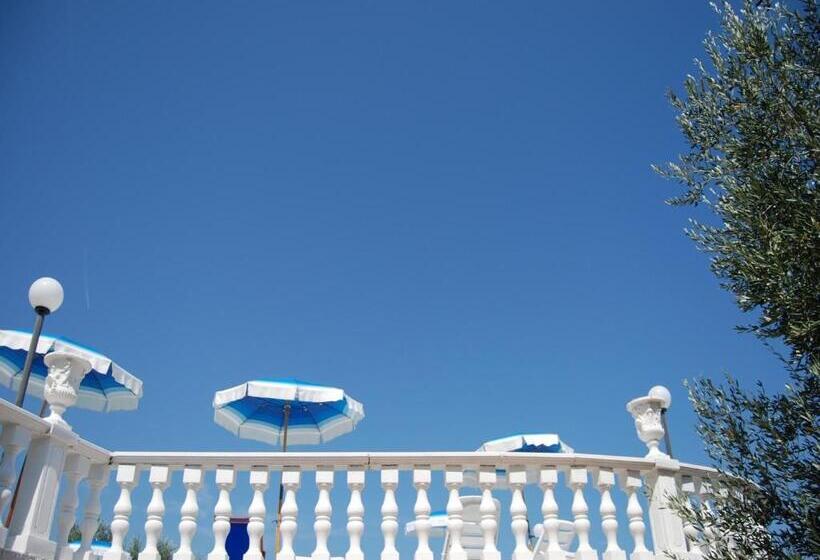 إستوديو قياسى, Althea Village Residence