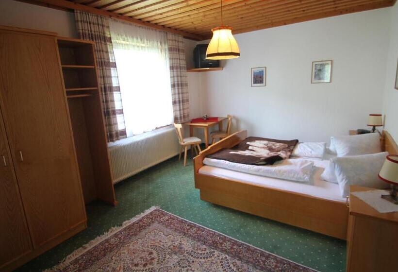 اتاق استاندارد چهار تخته, Pension Hubertushof Beim Römerbad