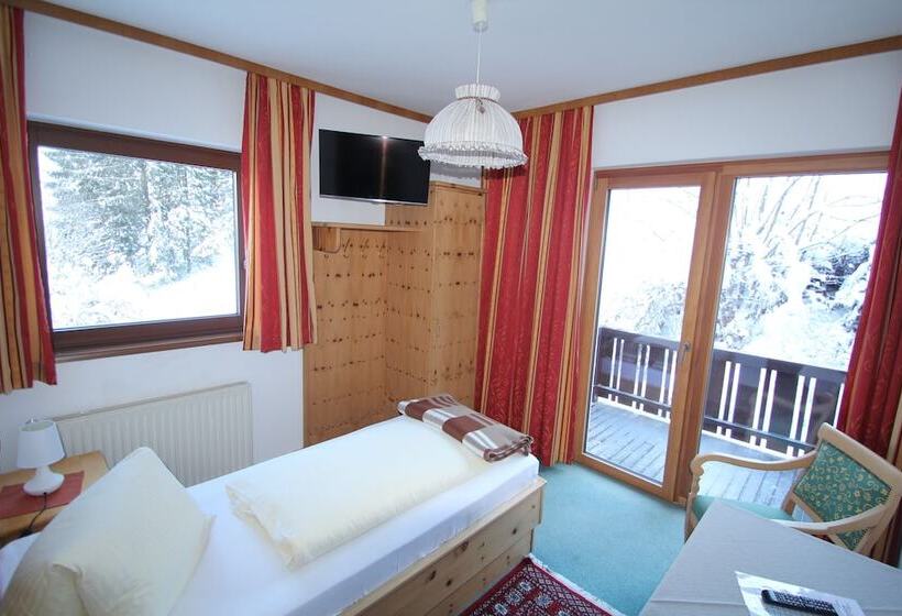 اتاق استاندارد یک نفره, Pension Hubertushof Beim Römerbad