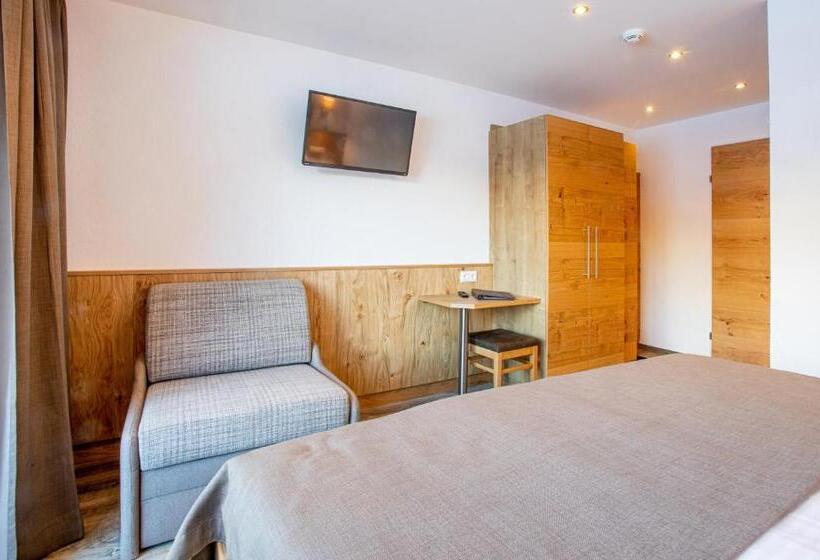 스탠다드 발코니 룸, Olympia Privathotel Garni