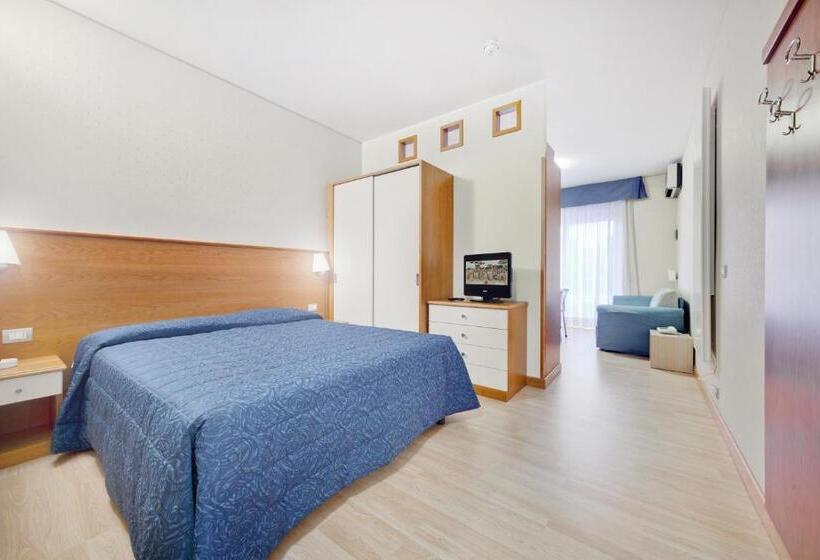 استودیوی استاندارد, Residence Dei Due Porti