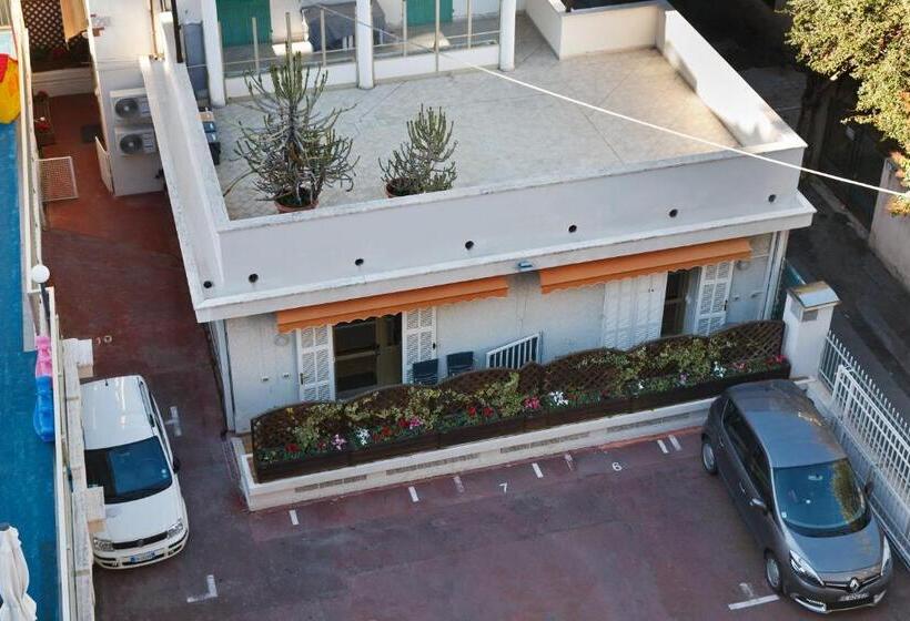 آپارتمان 1 خوابه همکف, Residence Dei Due Porti