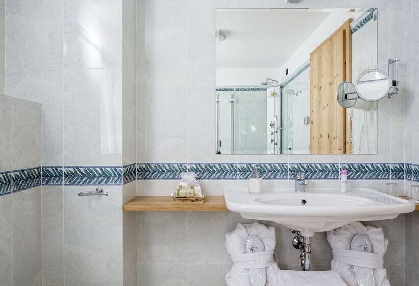 سوئیت جونیور با چشمانداز کوهستان, Chalet Del Sogno